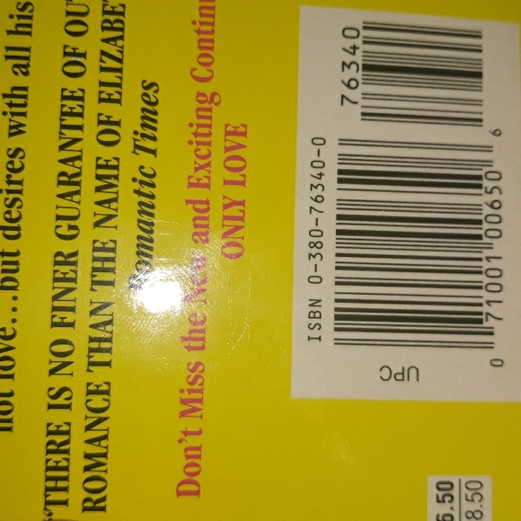 Only You, a paperback book written by Elizabeth Lowell Vintage Copyright 1992 - Picture 5 of 5